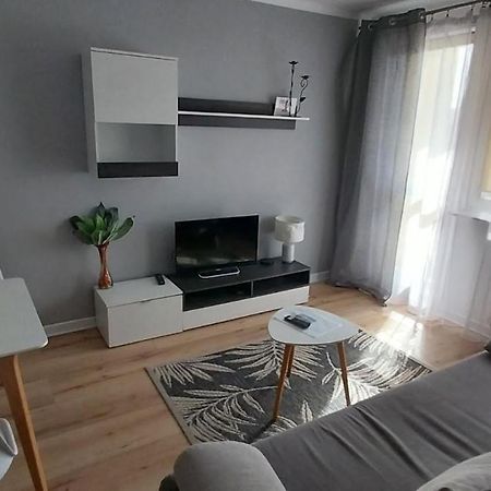 Apartament M-3 Centrum Çestohova Dış mekan fotoğraf