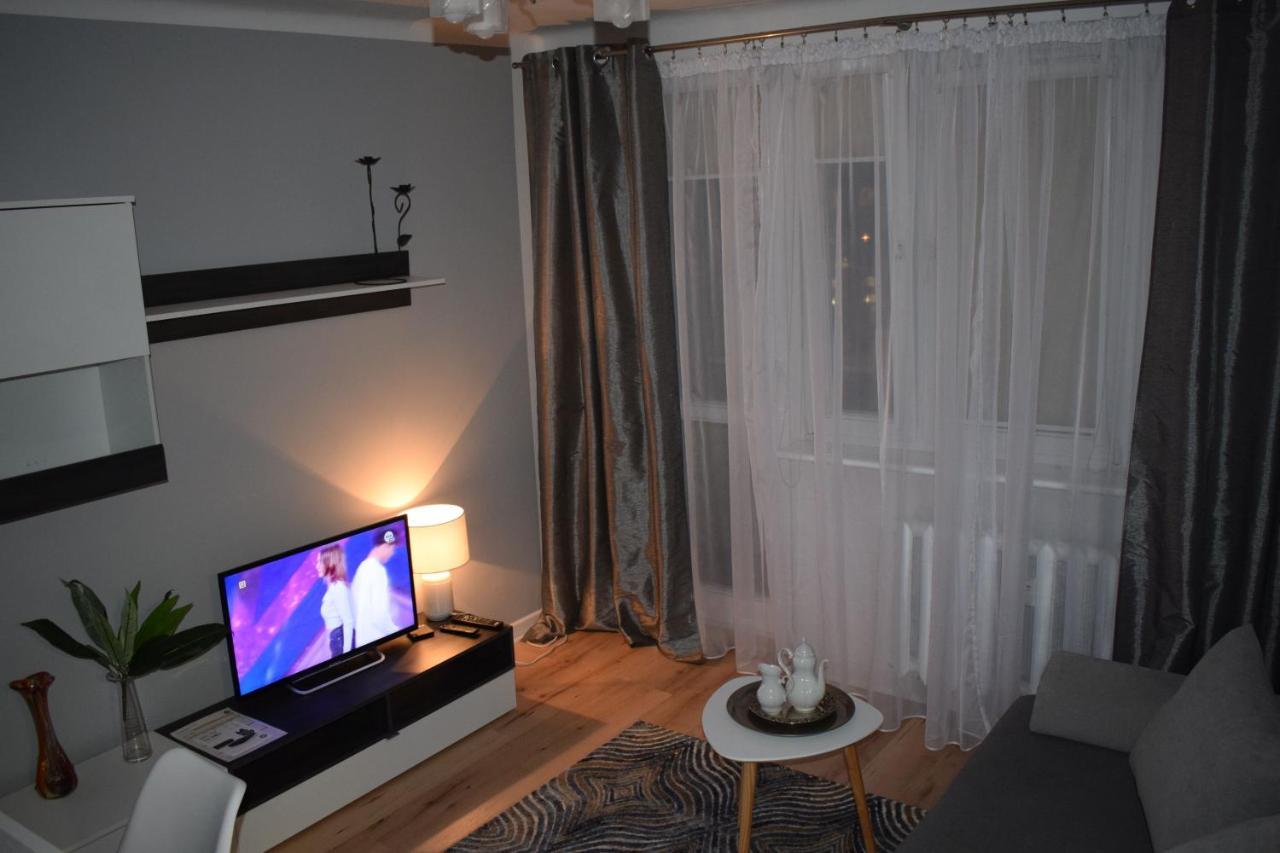 Apartament M-3 Centrum Çestohova Dış mekan fotoğraf