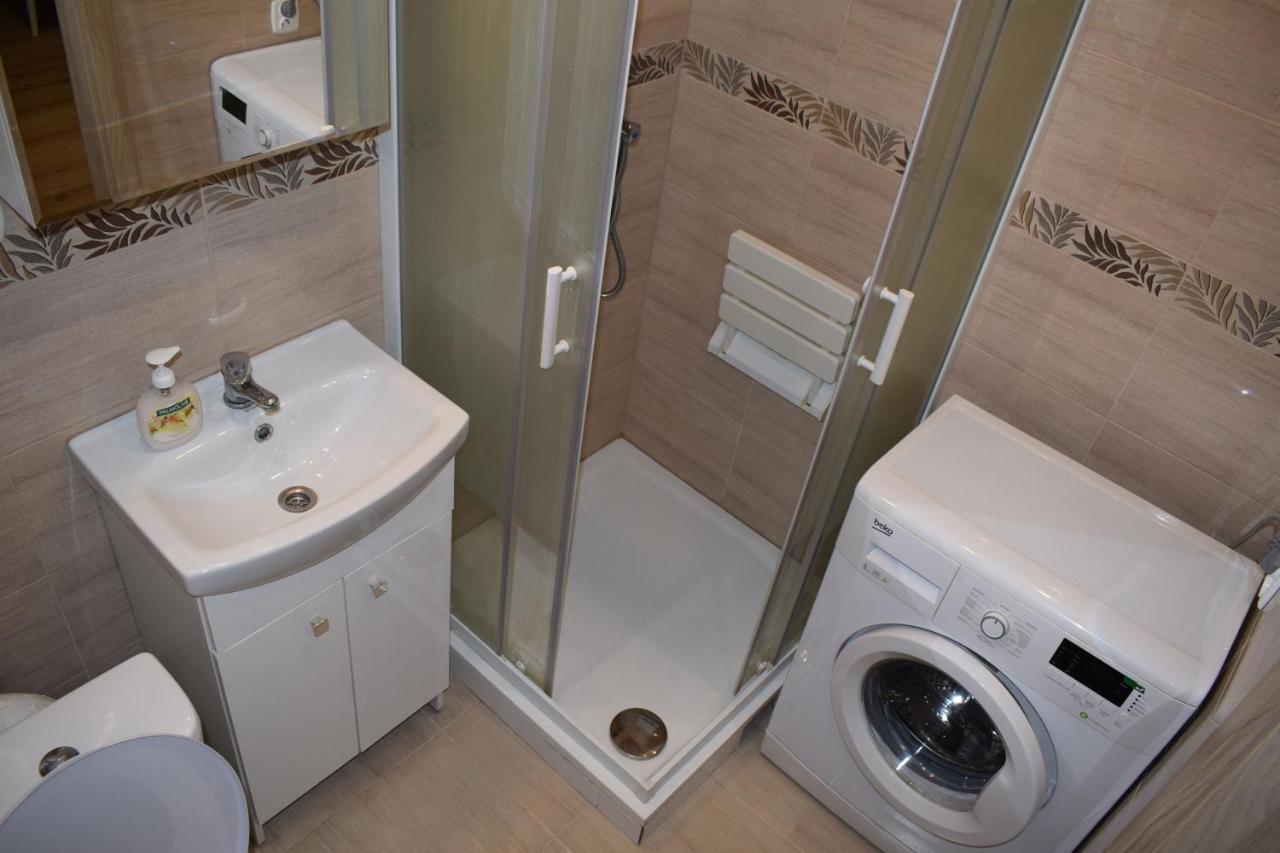 Apartament M-3 Centrum Çestohova Dış mekan fotoğraf